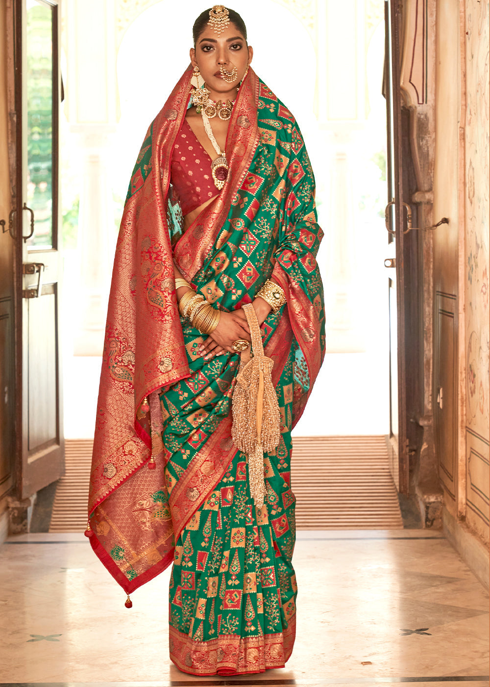 Dark Green Zari Woven Traditional Banarasi Silk Saree