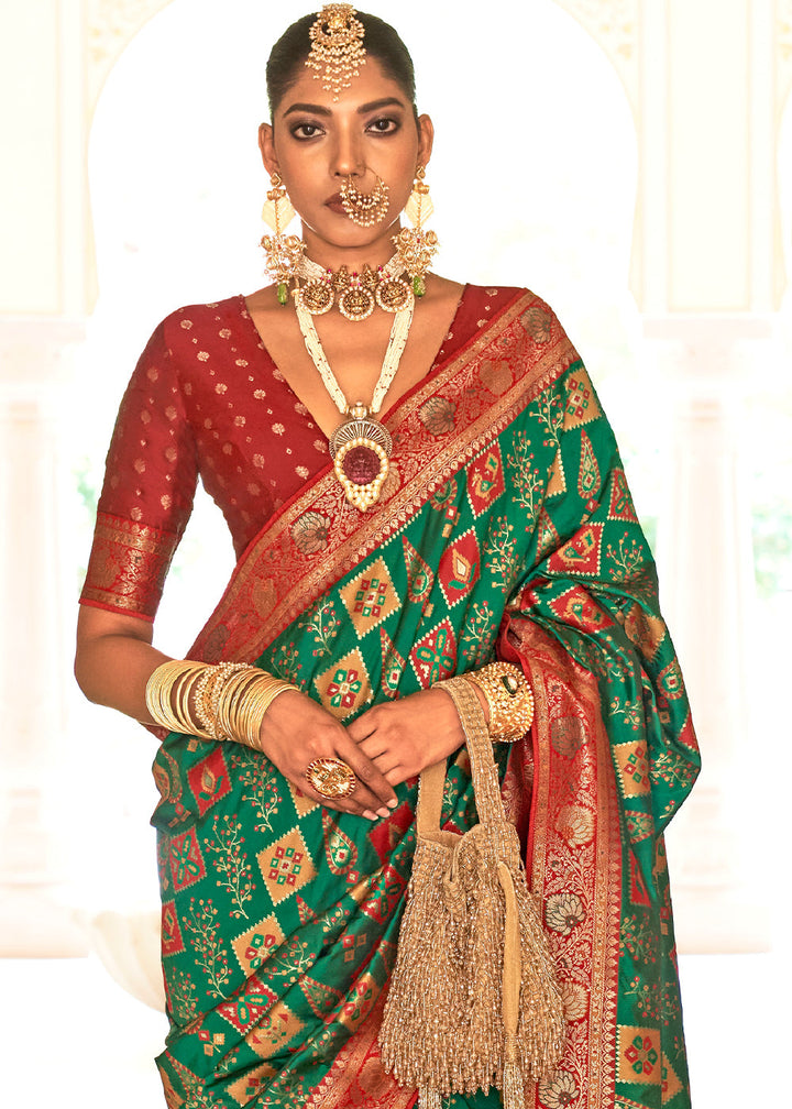 Dark Green Zari Woven Traditional Banarasi Silk Saree