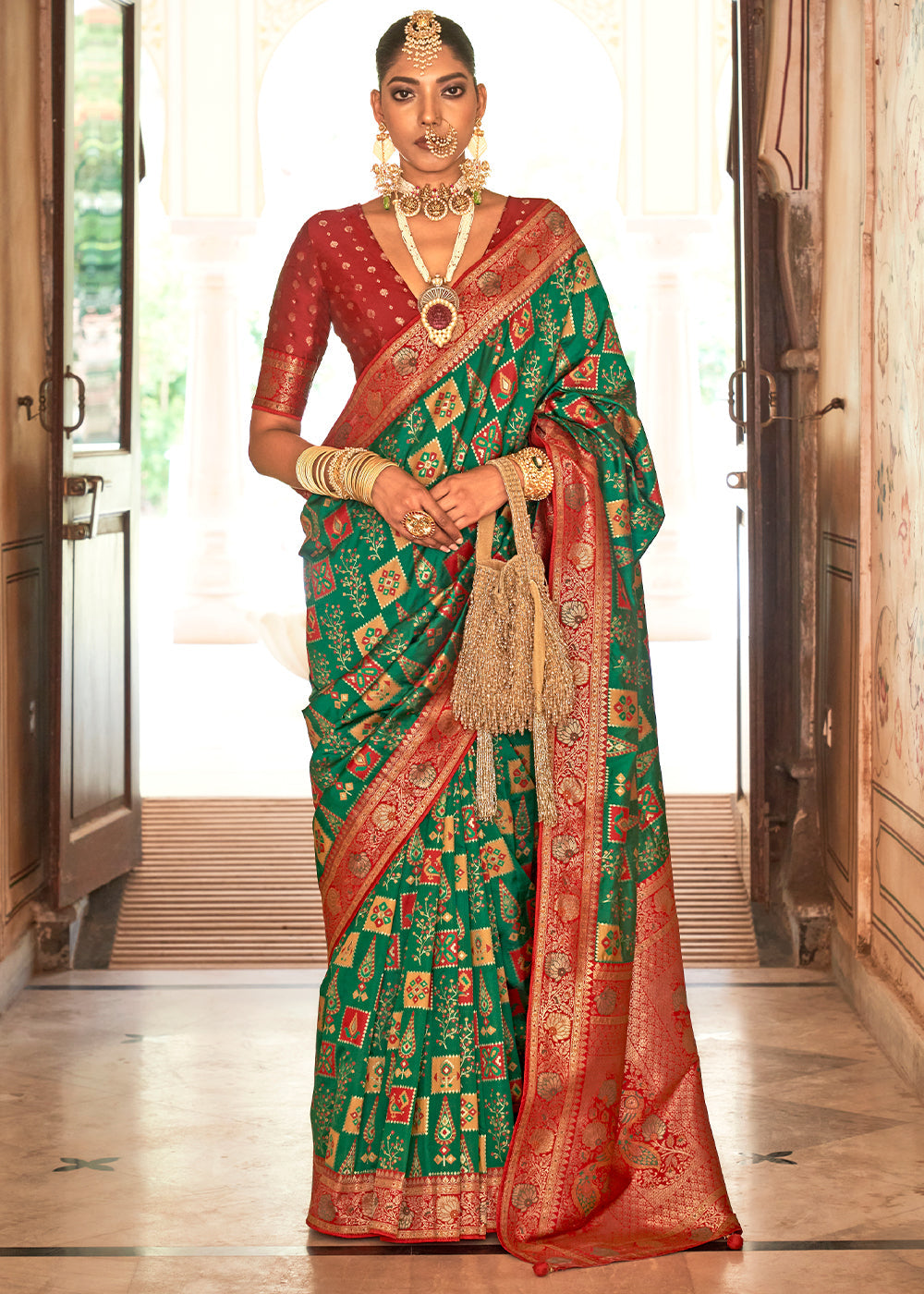 Dark Green Zari Woven Traditional Banarasi Silk Saree