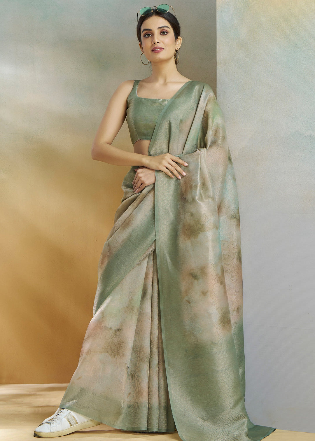 Laurel Green Handloom Weaving Silk Saree