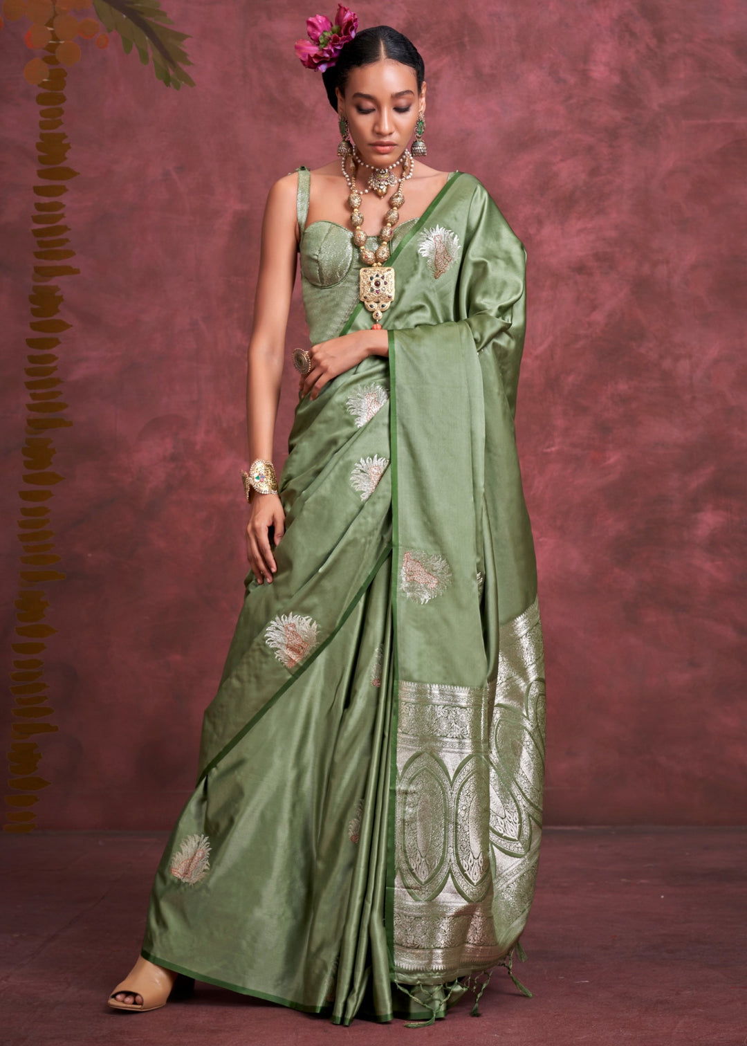 Kelly Green Handloom Weaving Satin - Banarasi Zari Saree