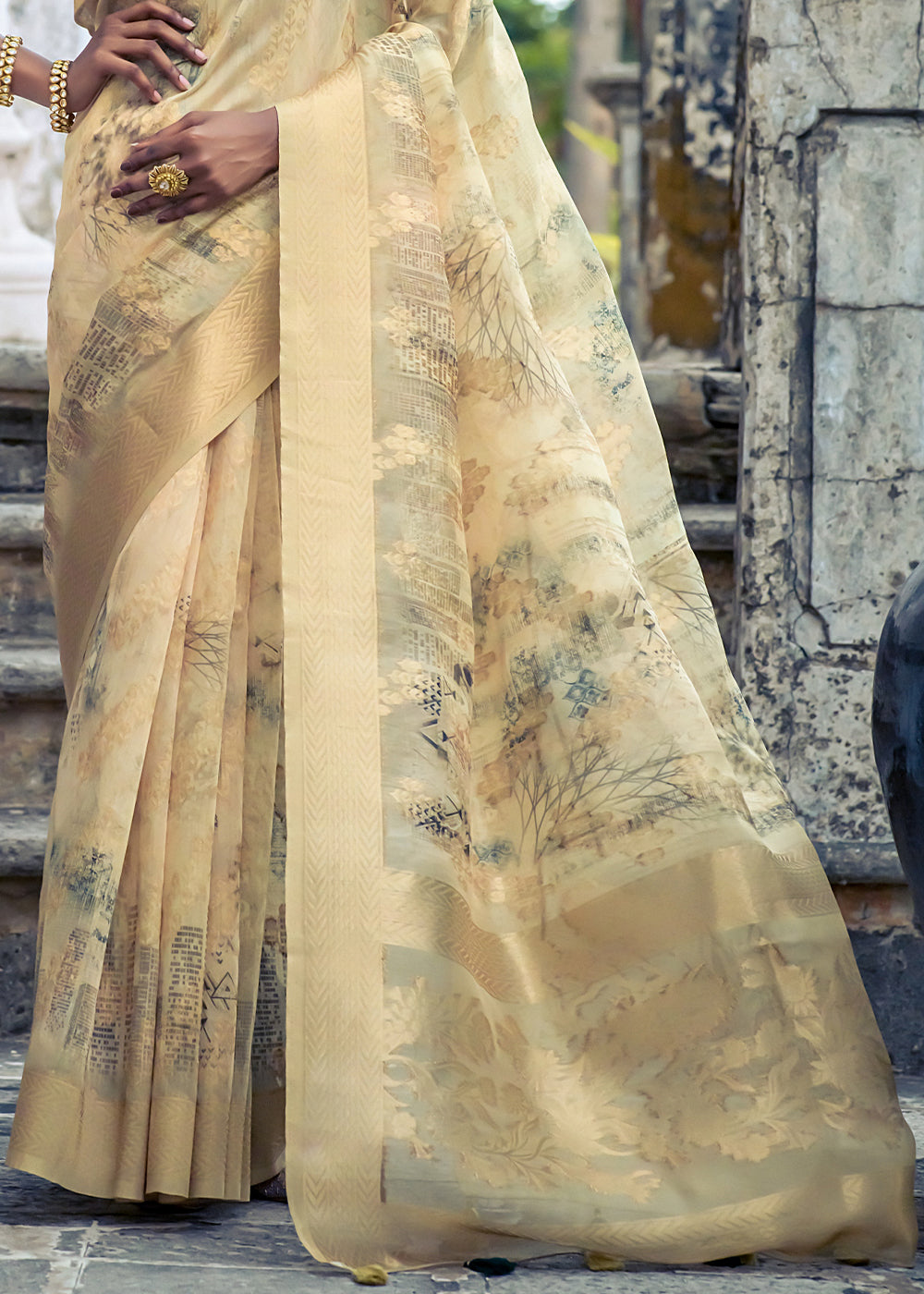 Yellowish Grey Floral Printed Silk Saree