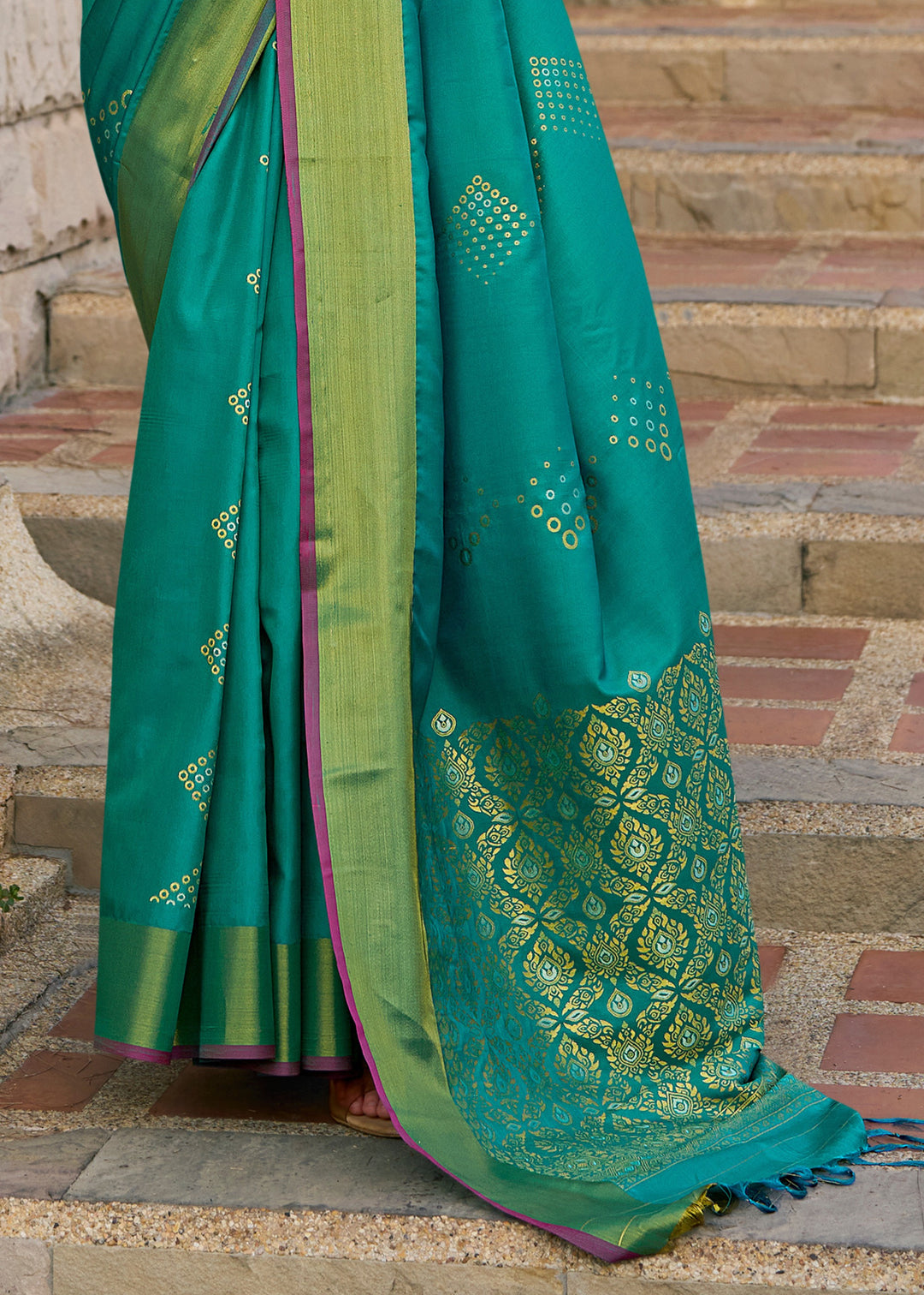 Light Green Handloom Weaving Satin Silk Saree