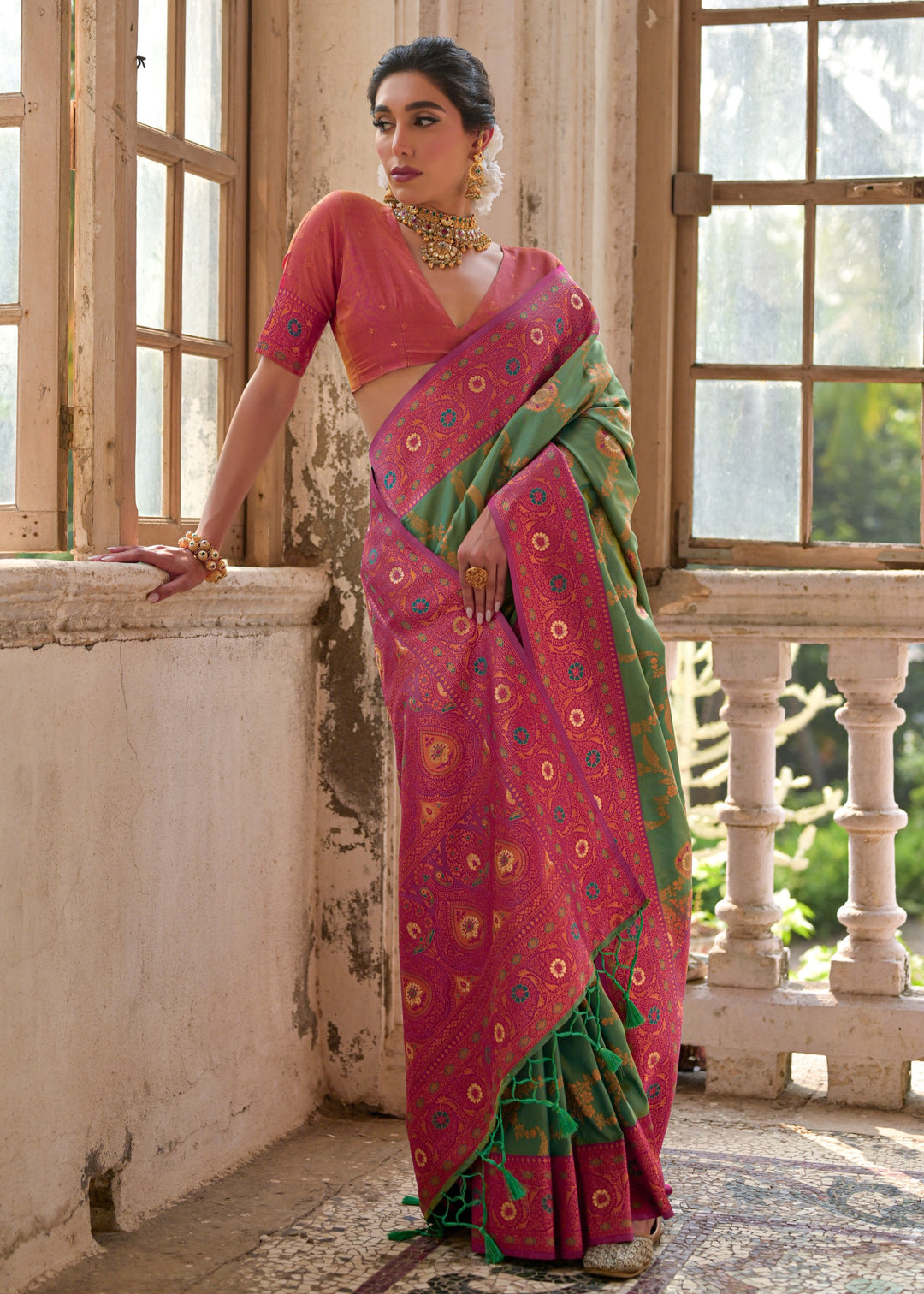 Parakeet Green All Over Flower Printed Zari Woven Banarasi Silk Saree With Contrast Pallu