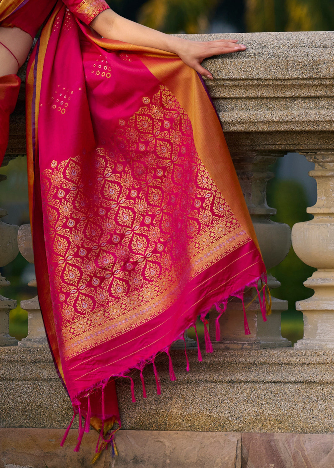 Meganta Handloom Weaving Satin Silk Saree