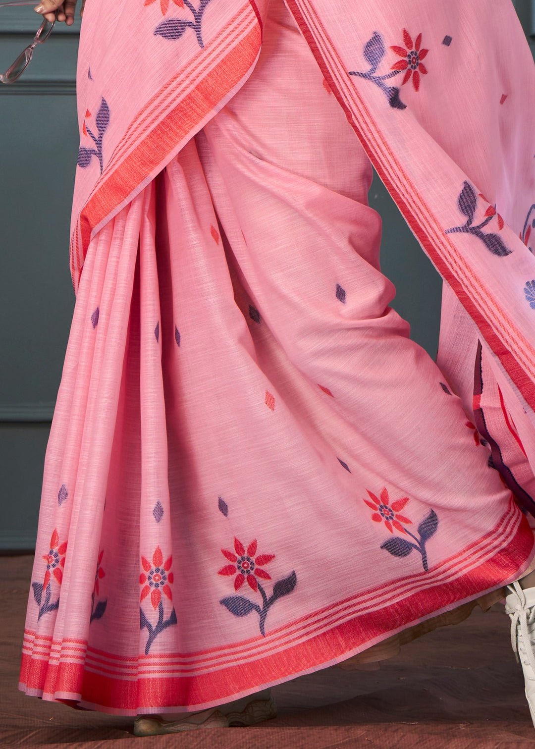 Soft Pink Handloom Linen Silk Saree with Beautiful Weaving