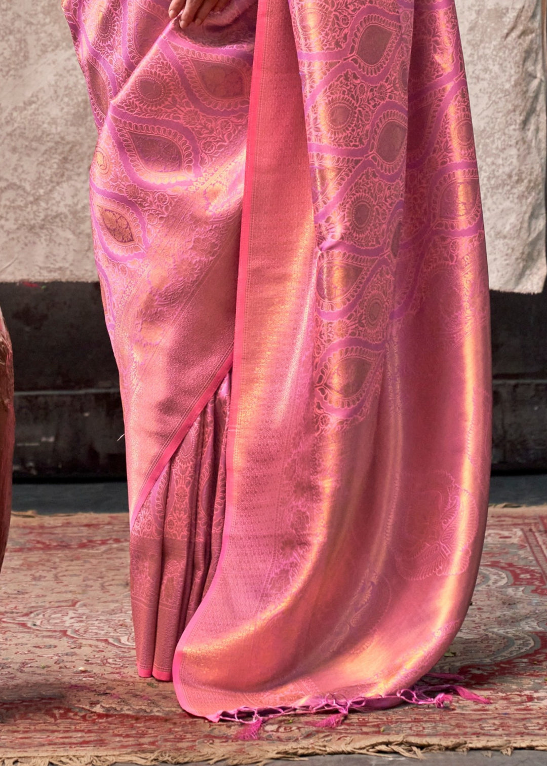 Light Deep Pink Handloom Weaving Silk Saree