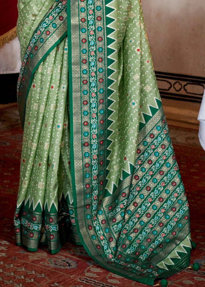 Dynasty Green Silk Saree With Traditional Classic Design