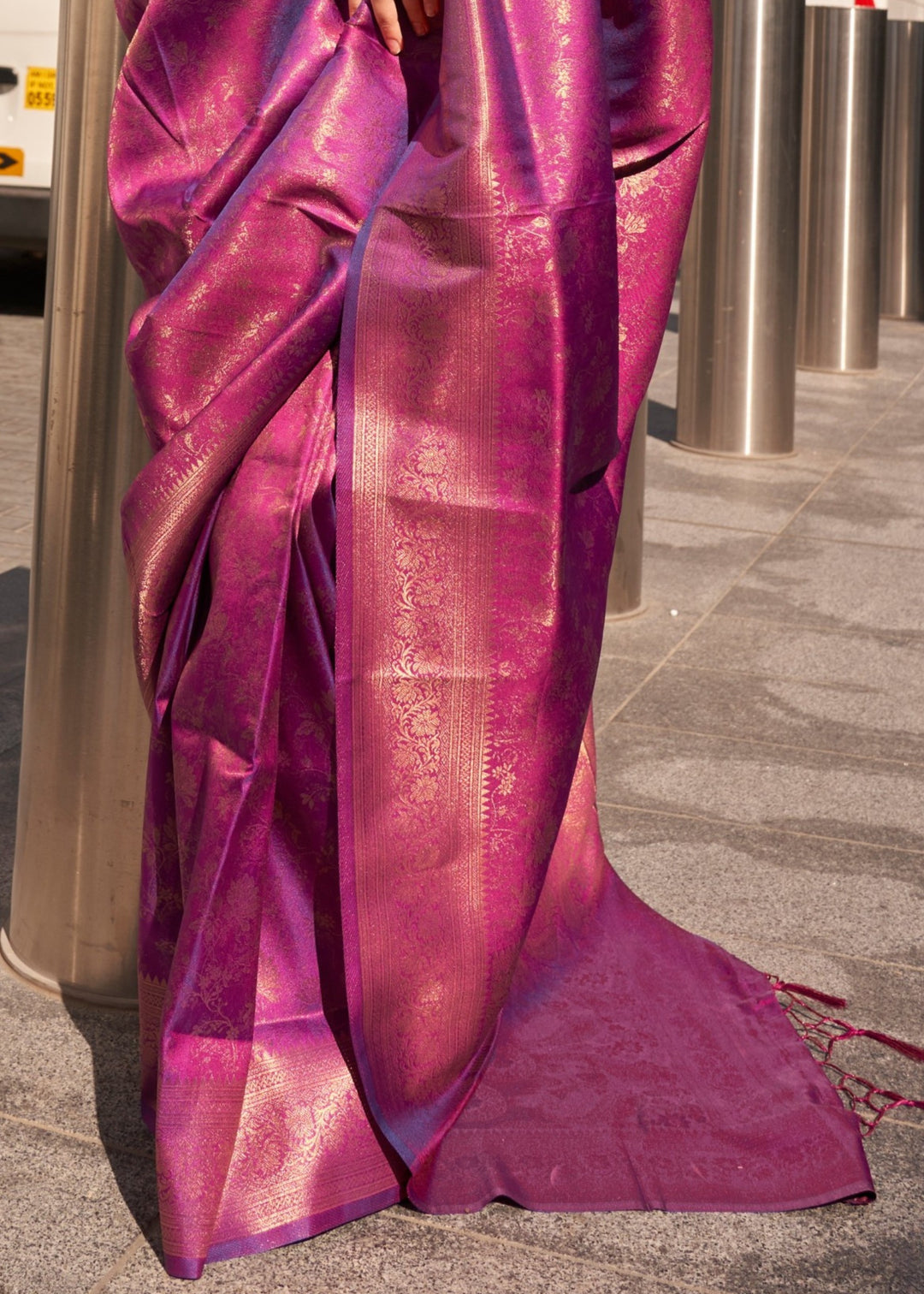 Raising Purple Handloom Weaving Saree