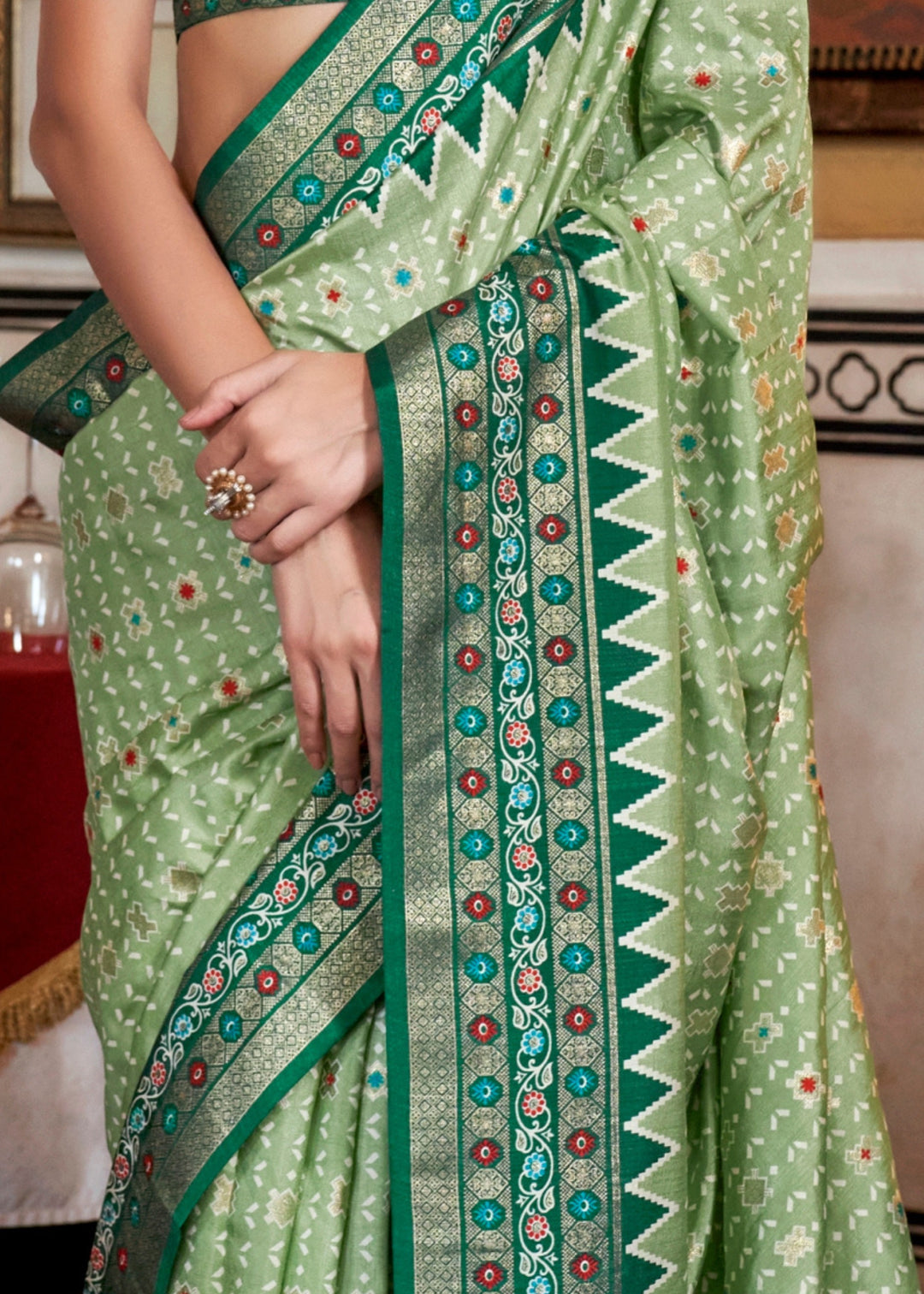 Dynasty Green Silk Saree With Traditional Classic Design