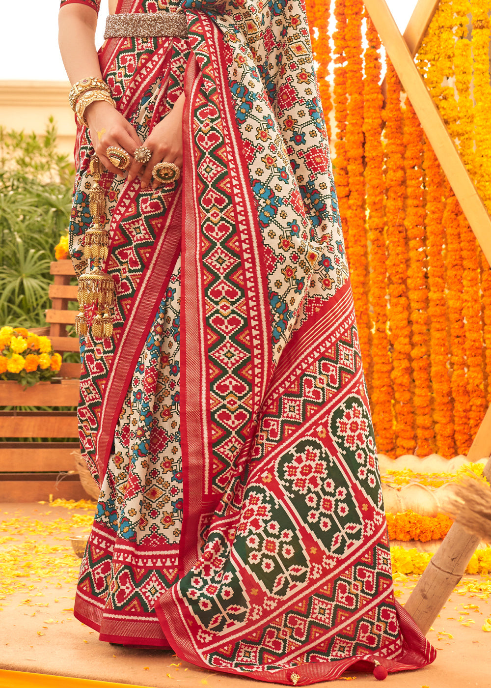 White & Red Patola Printed Sik Saree