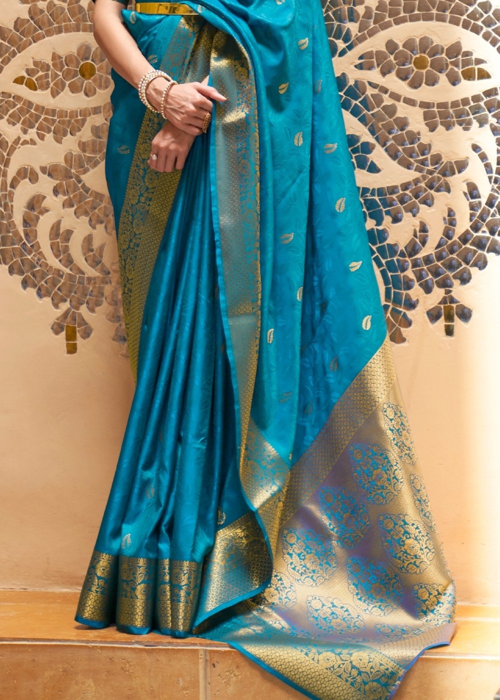 Dodger Blue Woven Kanjivaram Silk Saree : Top Pick