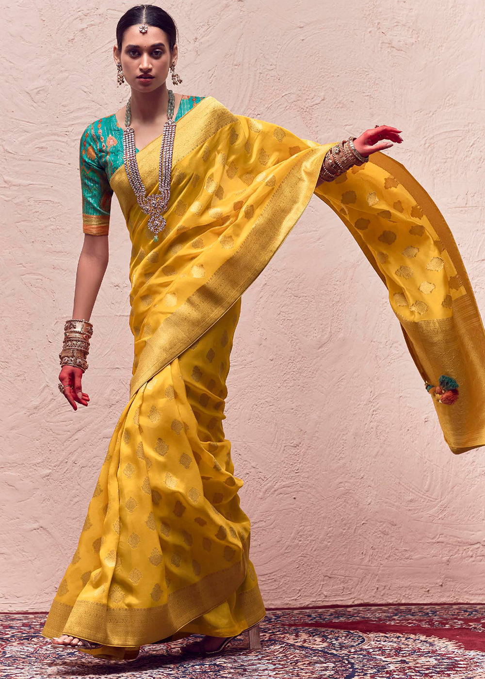 Aureolin Yellow Zari Woven Dola Silk Saree With Zari Woven Blouse