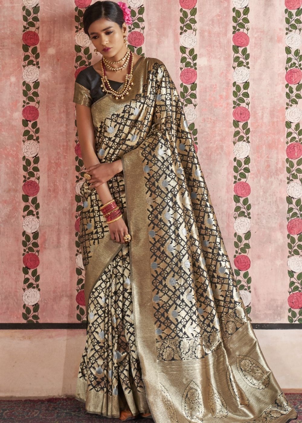 Midnight Black Handloom Weaving Silk Saree with Golden Border