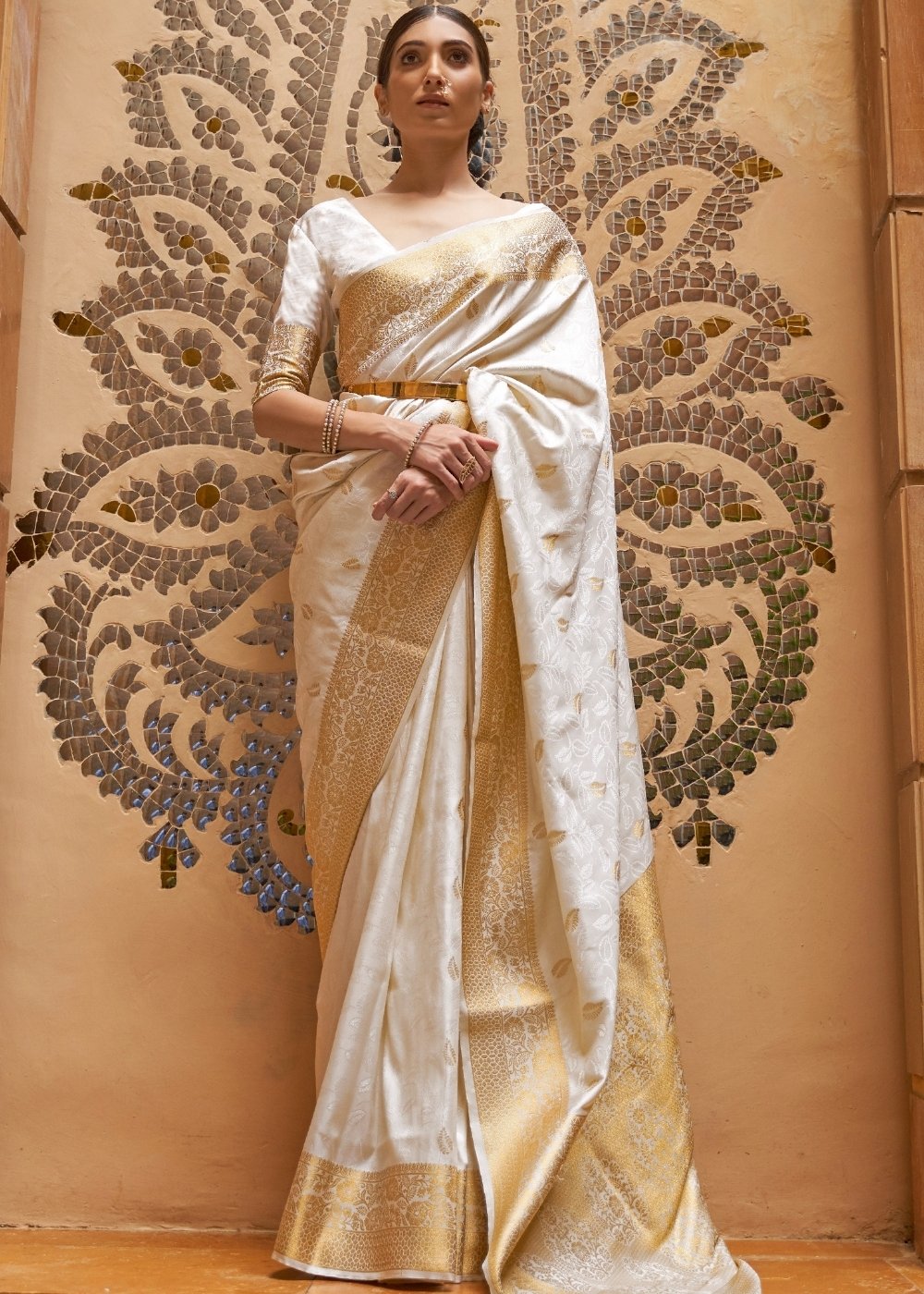 Daisy White Woven Kanjivaram Silk Saree : Top Pick