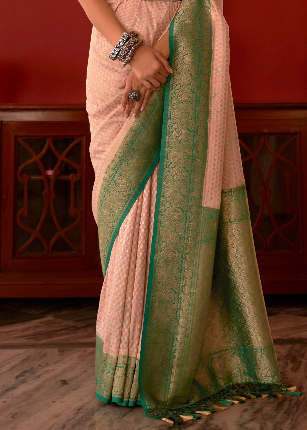 Peach Pink Zari Woven Georgette Saree with Contrast Border & Blouse