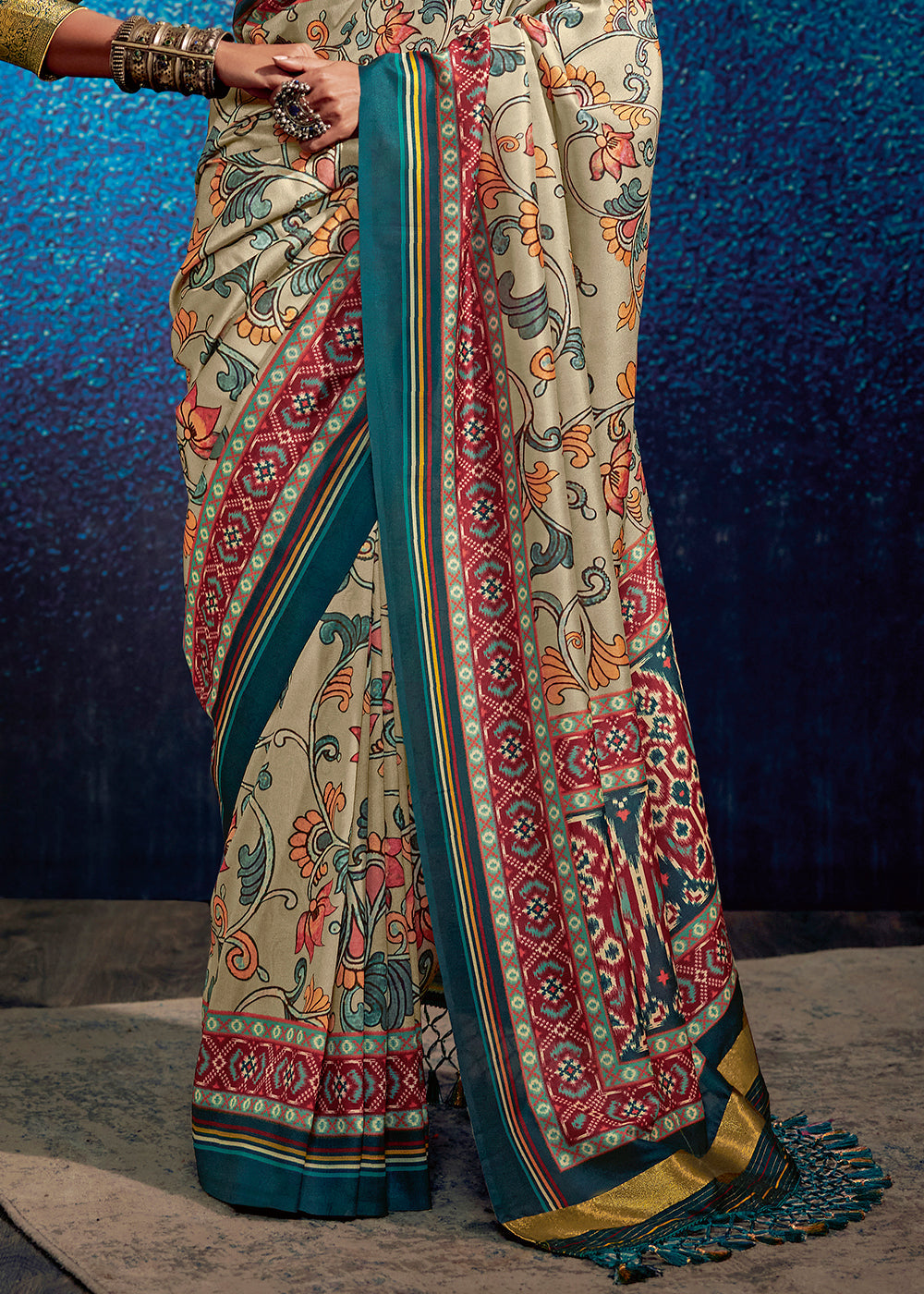 Ivory White & Blue Kalamkari Printed Soft Tussar Silk Saree with Patola Pallu