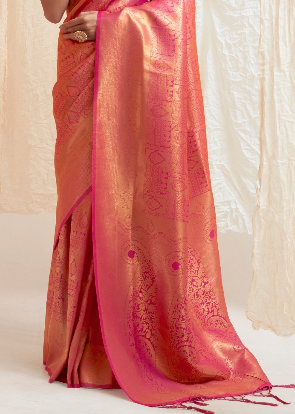 Deep Pink & Golden Blend Kanjivaram Silk Saree