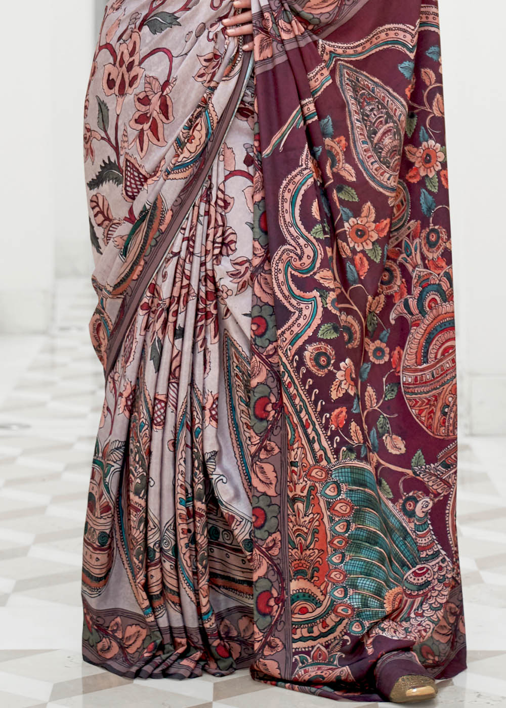 Cloudy Grey Digital Floral Printed Crepe Silk Saree