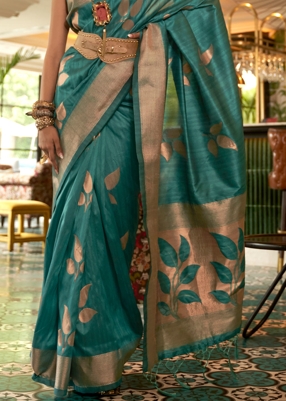 Dark Cyan Green Zari Woven Handloom Weaving Silk Saree