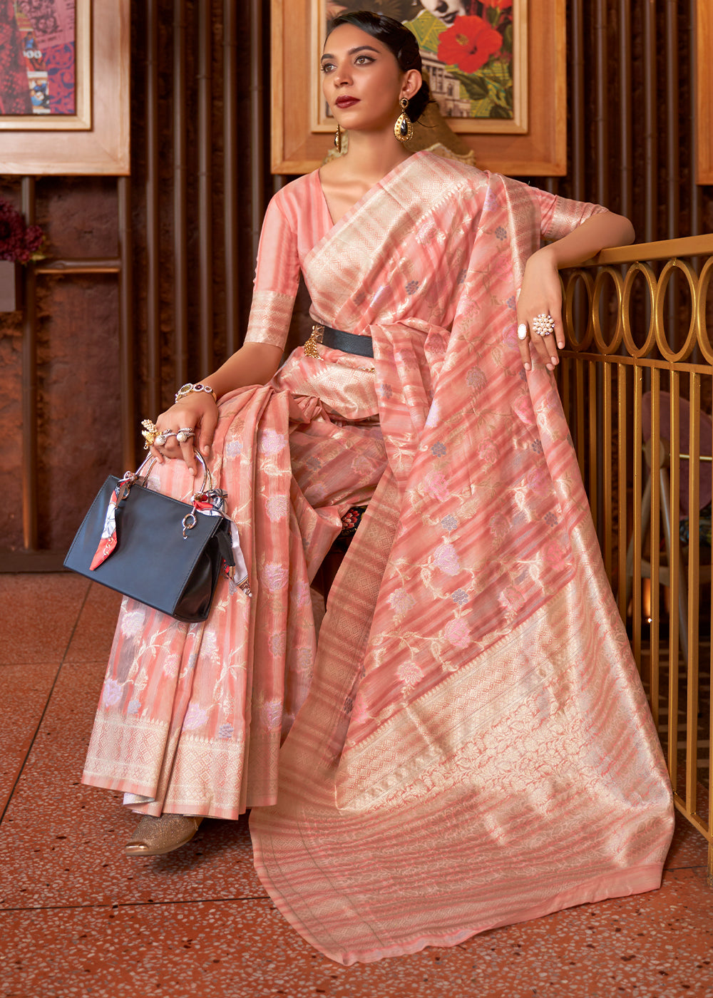 Shades Of Pink Handloom Weaving Linen Silk Saree