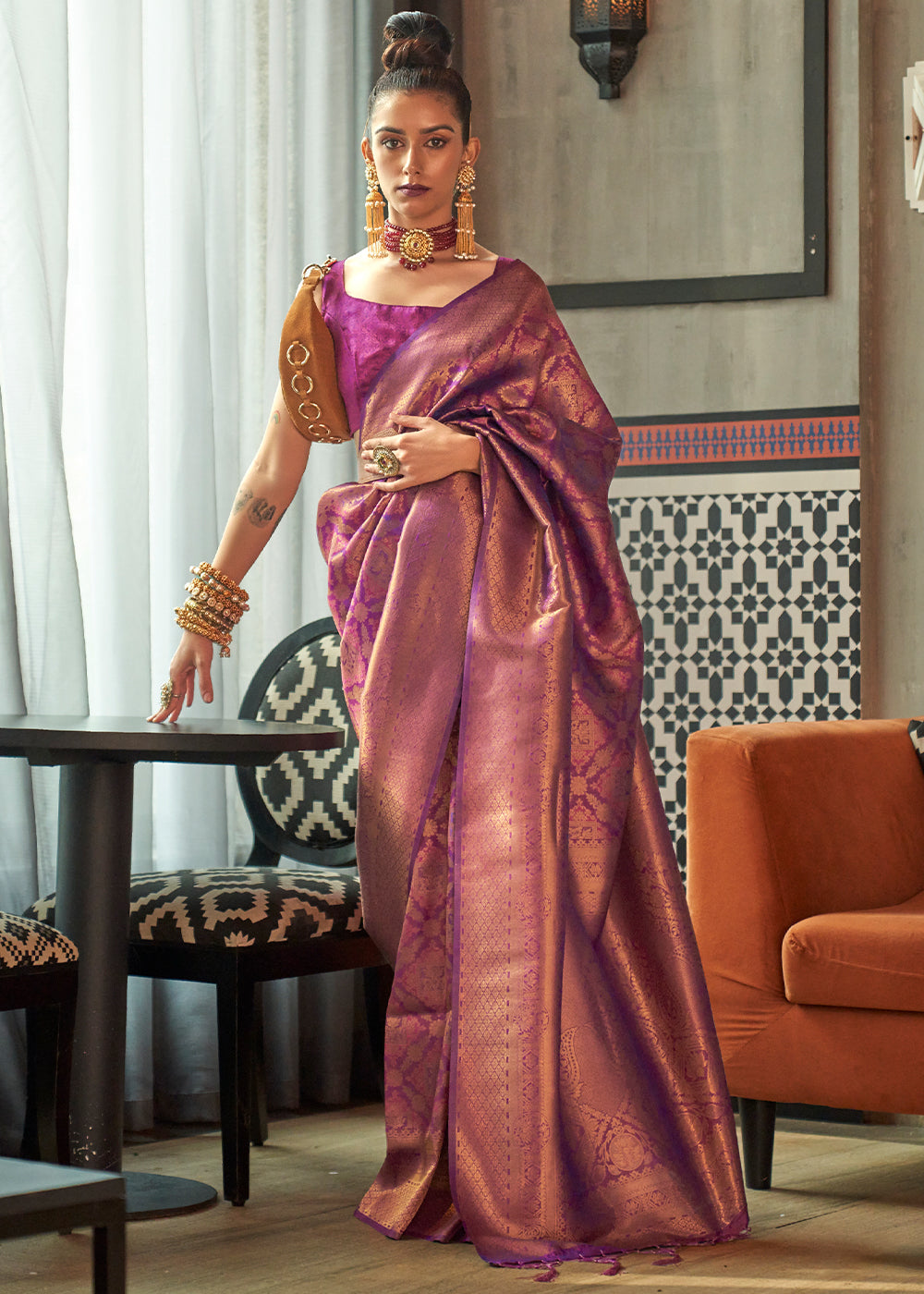 Wine Purple Two Tone Handloom Weaving Banarasi Silk Saree