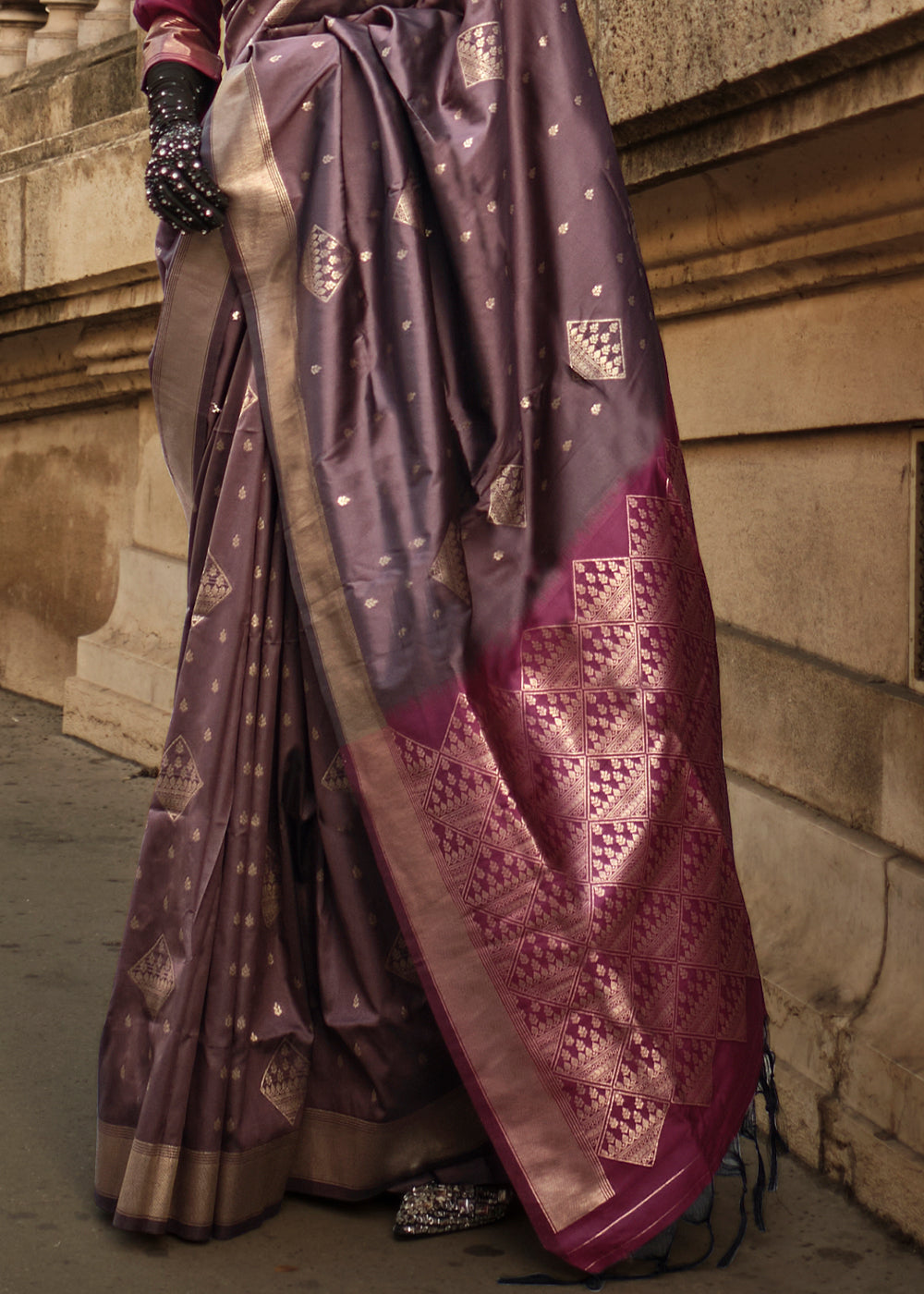 Royal Purple Handloom Woven Soft Silk Saree