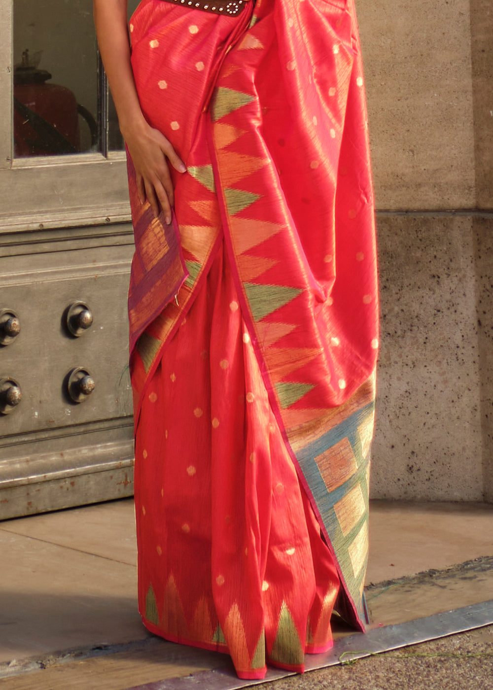 Shades Of Pink Handloom Woven Khadi Silk Saree