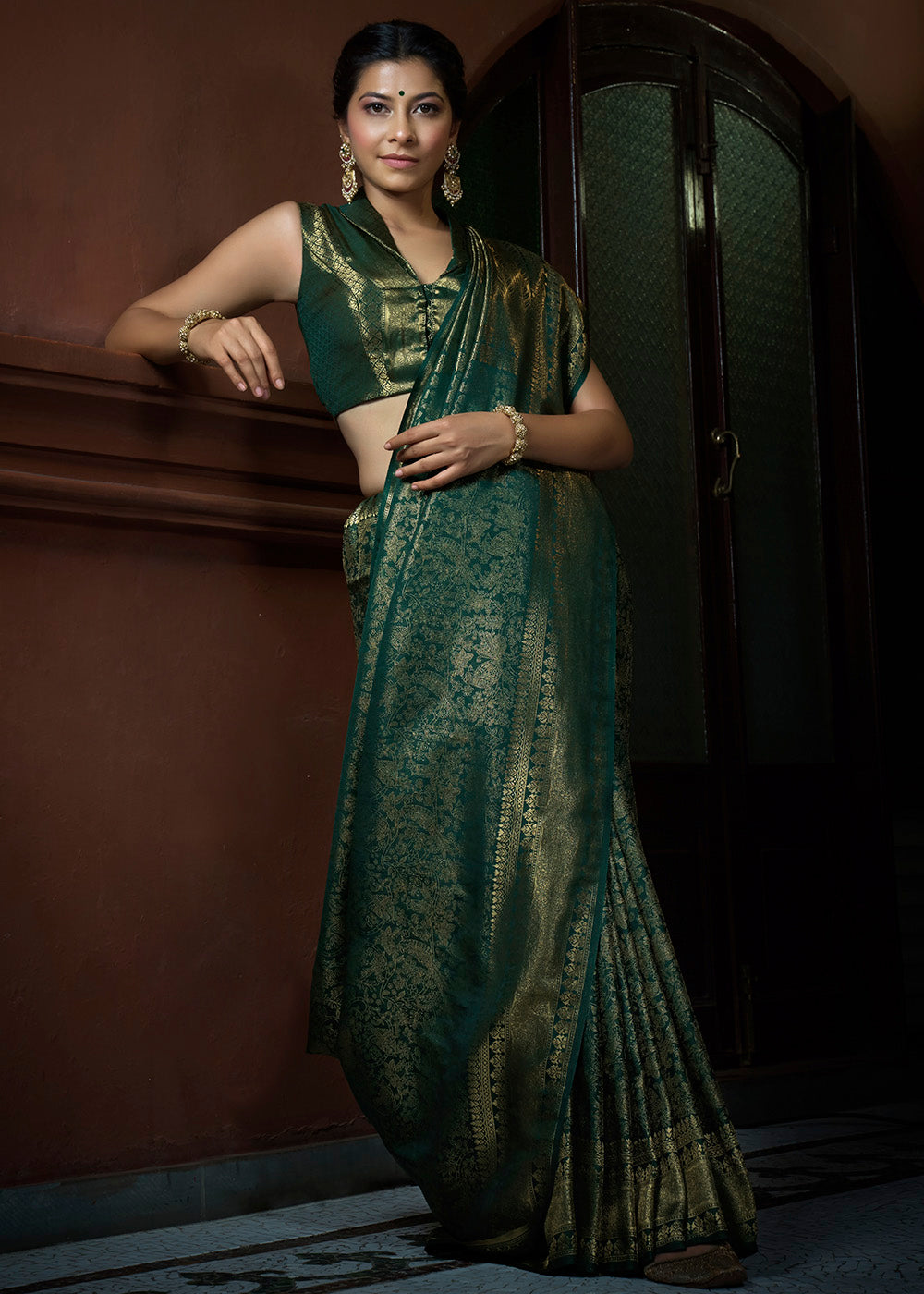 Sacramento Green & Golden Blend Woven Kanjivaram Silk Saree