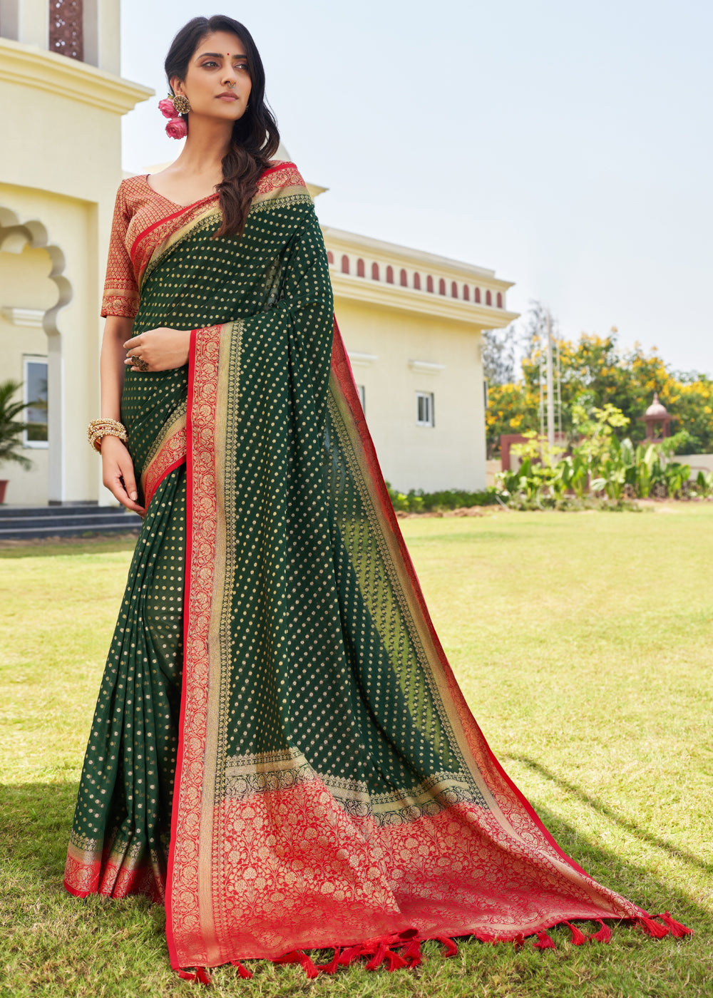 Forest Green Zari Woven Georgette Saree with Contrast Blouse & Pallu