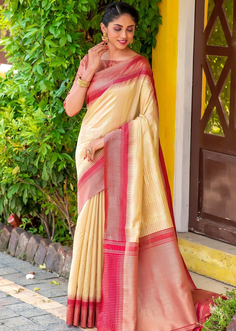 Creamy White Zari Weaving Silk Saree with Tassels on Pallu