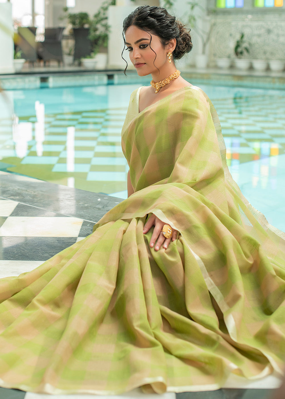 Olive Green Woven Checks Linen Saree